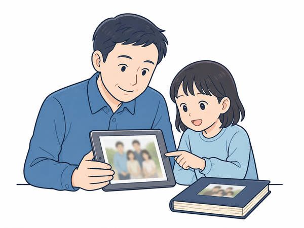 保存した写真を家族で眺めながら故人の思い出を語るイラスト